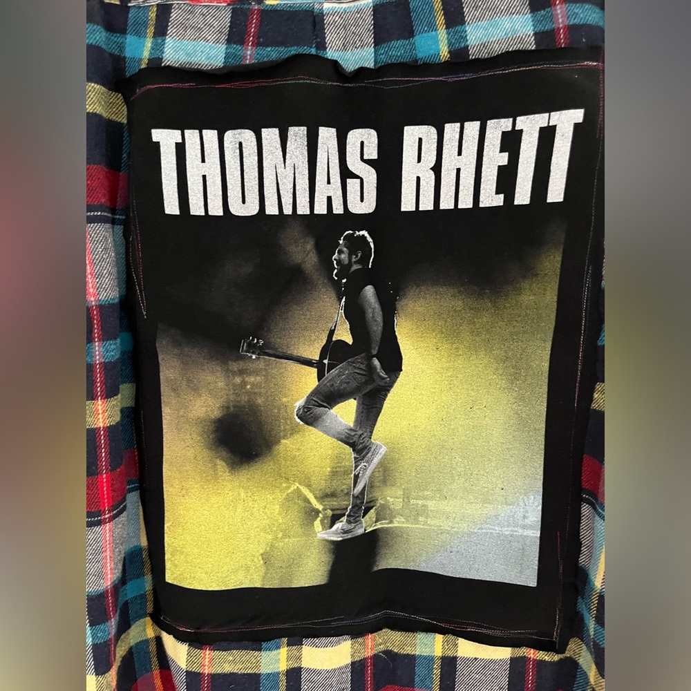 Custom Thomas Rhett Flannel - Men’s Large - Picture 2 of 4